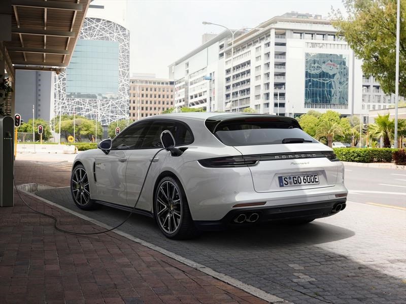 Porsche Panamera Sport Turismo 2018
