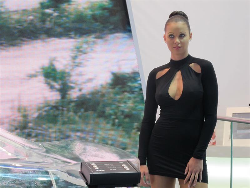 Las chicas del Salón de Frankfurt 2013