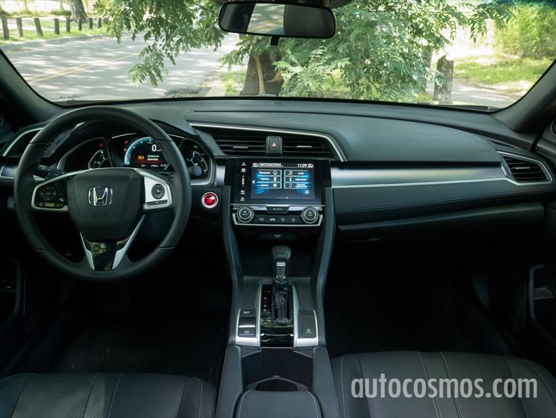 Honda Civic Sedán a prueba