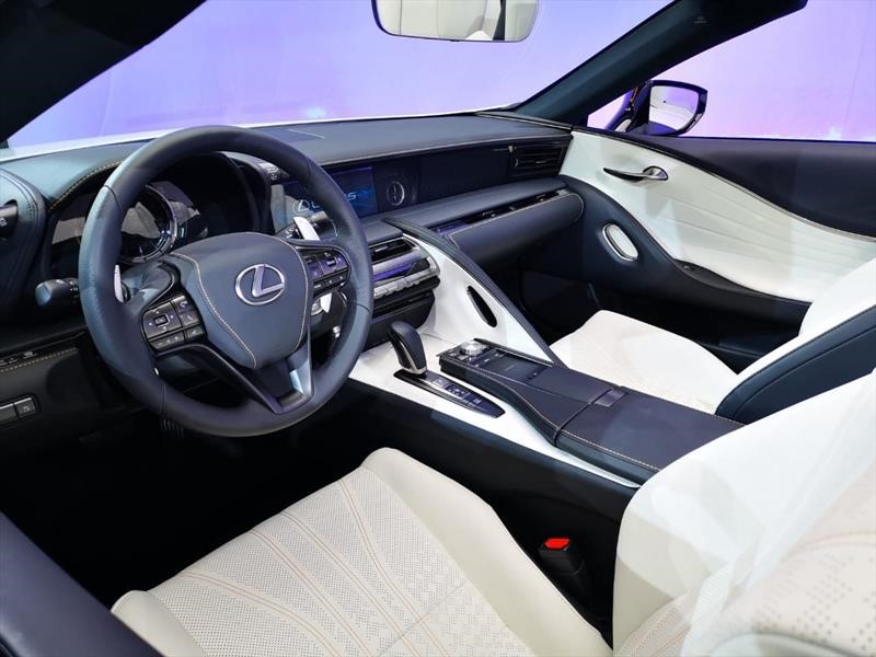Lexus LC Convertible Concept