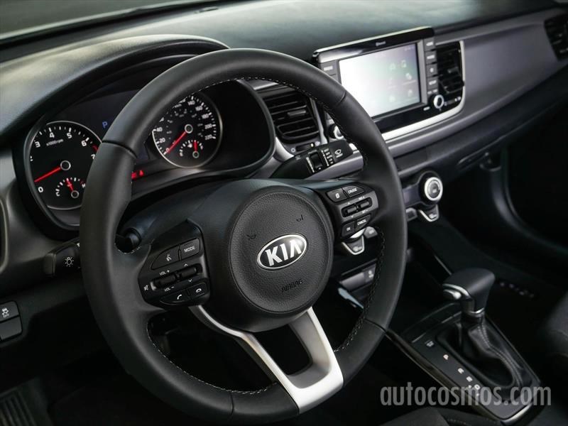 KIA Rio Sedán 2018