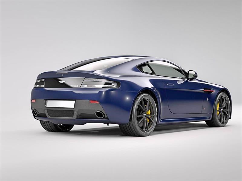 Aston Martin Vantage S Red Bull Edition 2017