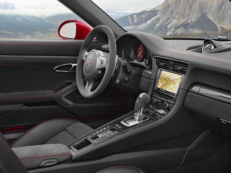 Porsche 911 Targa 4 GTS