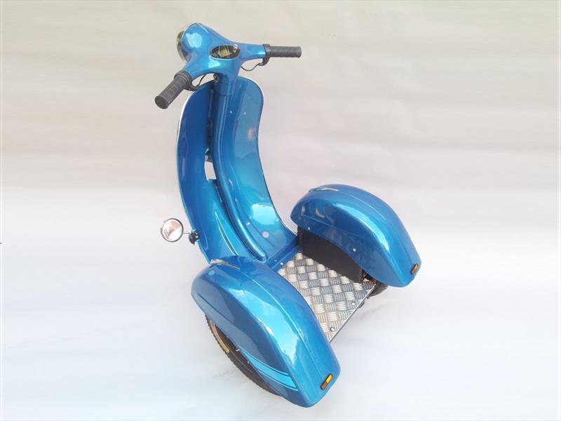Un Segway con estética de scooter Vespa