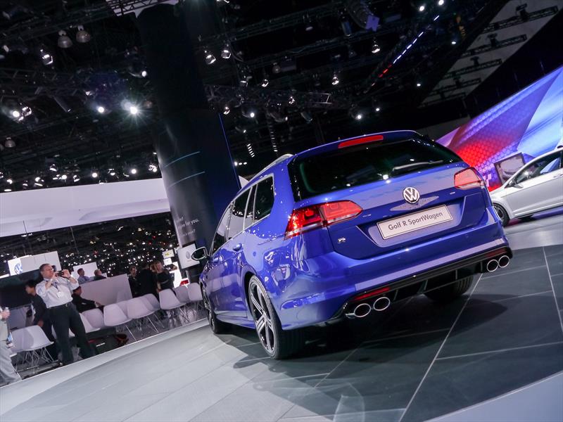 Volkswagen Golf R Variant 2015