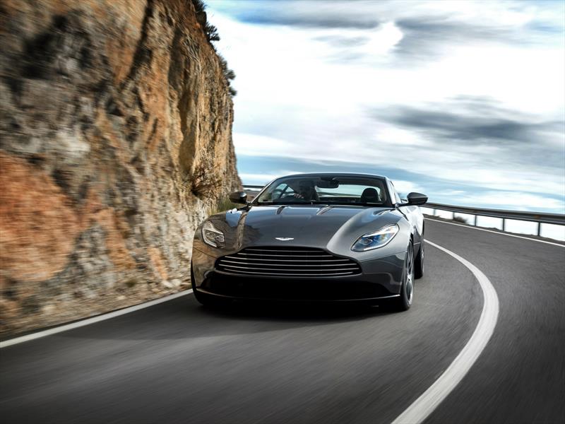 Aston Martin DB11