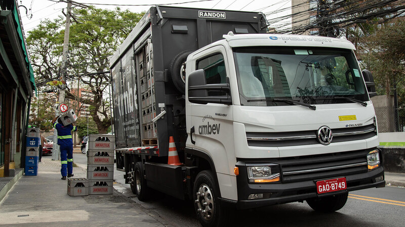 Volkswagen se prepara para entregar sus primeros 100 camiones eléctricos en Brasil