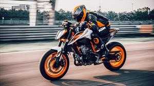 KTM 890 Duke R, se presenta de manera virtual