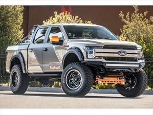 Ford F-150 4×4 Lariat SuperCrew por CJ Pony Parts debuta