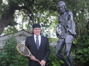 Peugeot le rindió un homenaje a Guillermo Vilas