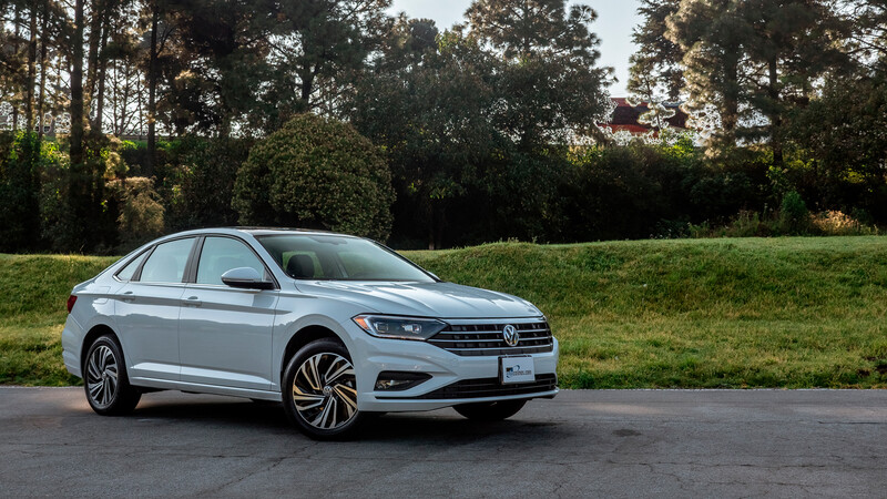 Volkswagen Jetta 2021, un sedán muy completo para que la familia viaje segura y cómoda