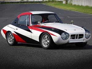 Toyota Sports 800, cobra vida el primer auto de carreras