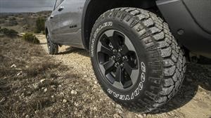 Ventajas de usar llantas todo terreno en las camionetas y pickups