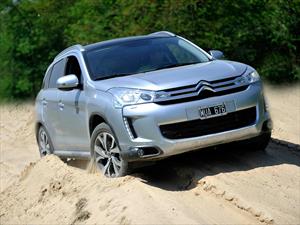 ¿Cómo manejar una 4x4 de manera segura?