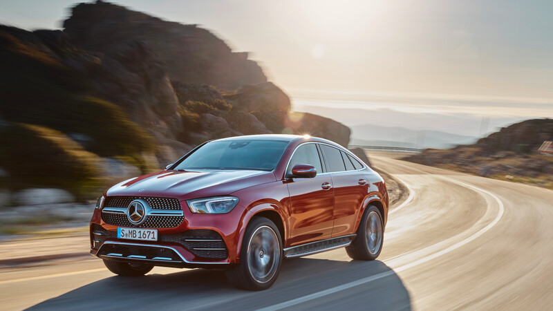 Mercedes-Benz GLE 450 Coupé 2021, SUV deportivo de lujo con ayudas eléctricas