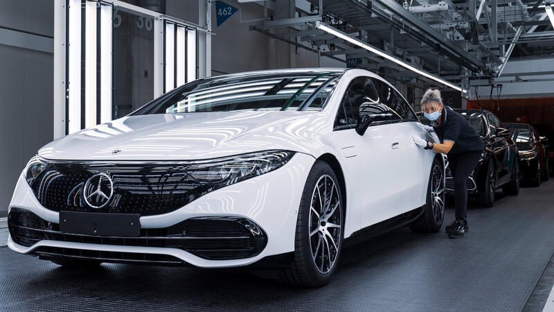 Mercedes-Benz inicia la producción del EQS en Alemania