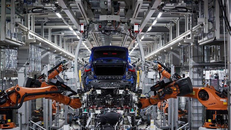 ¿En qué se parecen los chips electrónicos al papel confort, según Elon Musk?