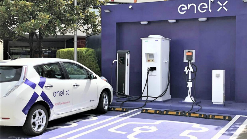 Modernizan electrolinera de Unicentro Bogotá