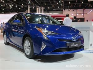Toyota Prius llega a la Argentina ¿Qué novedades hay del Corolla y el Etios?