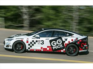 Tesla Model S logra récord en Pikes Peak 2016