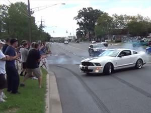 Inadmisible accidente de un Mustang Shelby GT500