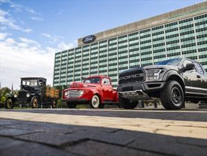 Ford celebra 100 años de éxito