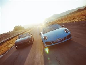 Mazda MX-5 RF Vs. Porsche 911 Targa 4 GTS: Batalla de convertibles