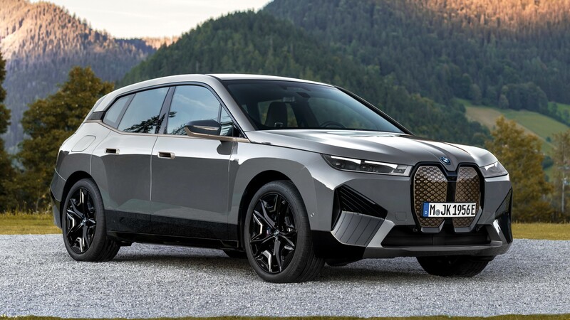 El BMW iX también recibe una mano de M Performance