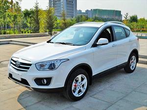 FAW Besturn X80: Estreno oficial en Chile