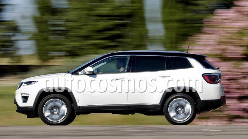 Jeep Compass de siete plazas, ¿se verá así?