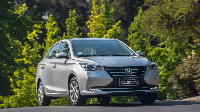 Changan vuelve al segmento de sedanes con el Alsvin