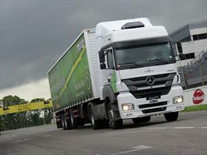 Mercedes-Benz Argentina lanza sus camiones y buses EURO 5