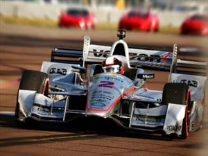 Juan Pablo Montoya gana en St. Petersburg
