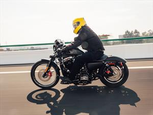 Manejamos la Harley-Davidson Iron 883 2016
