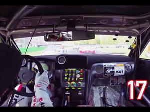Video: Nissan GT-R rebasa 17 autos en una sola vuelta
