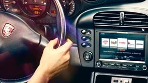 Porsche instala modernos sistema de infoentretenimiento a sus clásicos
