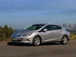 Chevrolet Volt 2019 mejora su tiempo de recarga