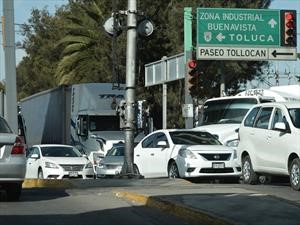Propietarios de vehículos con placas del Edomex deberán renovarlas a partir de 2019