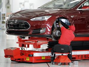 Tesla produce 2,000 vehículos por semana