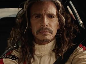 Kia le devuelve su juventud a Steven Tyler