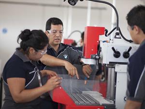 BMW inaugura Centro de Entrenamiento en México