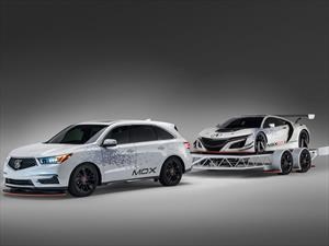 Acura MDX 2017 remolca al NSX GT3