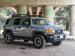 Manejamos el Toyota FJ Cruiser 2014