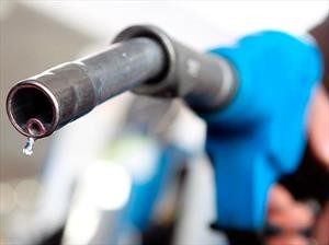 ¿Qué pasa si tengo agua en el tanque de nafta?