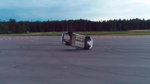 Puede fallar: espectacular accidente en una exhibición de la policía rusa