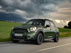 MINI Countryman y Mazda 5: de cal y arena en prueba del IIHS