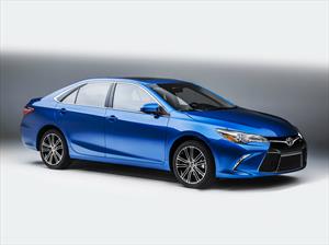 Toyota Camry Special Edition 2016 tiene un precio de $25,715 dólares