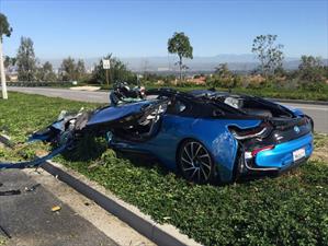 Aparatoso accidente de un BMW i8