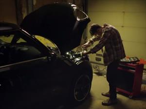 Video: Un proyector en los faros de un MINI