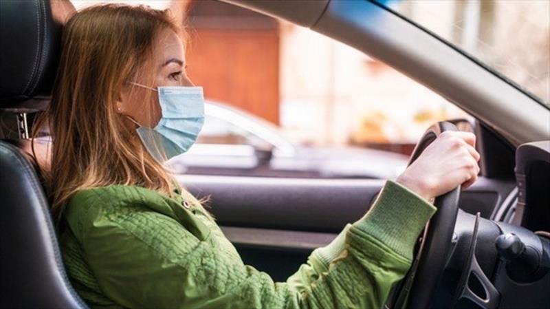 Uber exigirá el uso obligatorio de cubre bocas a conductores y pasajeros en todo el mundo